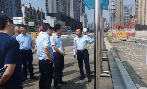 宋鈾副市長一行視察青山北路綜合管廊項(xiàng)目